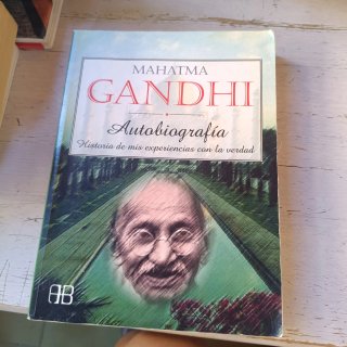 Gandhi. Autobiografía.