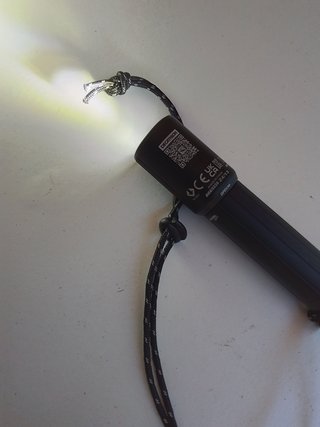 Linterna Subea 1000 lúmenes