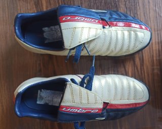 Zapatillas fútbol Umbro Multitacos. Talla 38