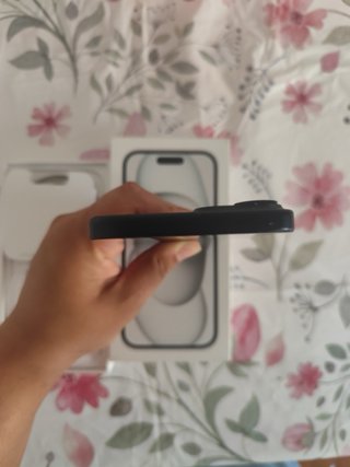 iPhone 15 128GB  100% salud de batería