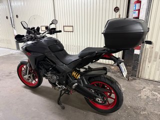 Ducati Multiestrada 950 V2S Negra y Roja 13.000 km