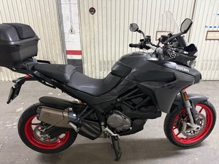 Ducati Multiestrada 950 V2S Negra y Roja 13.000 km