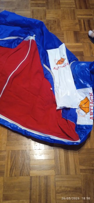 OCASIÓN,Tienda de campaña 1 persona azul y roja