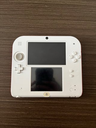 Nintendo 2DS Blanca y roja
