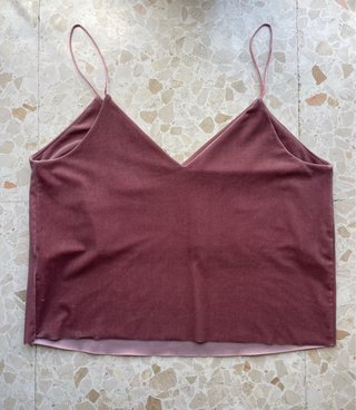 Top tirantes terciopelo rosa palo Bershka