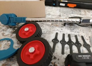 Desbrozadora+2 Baterías nueva