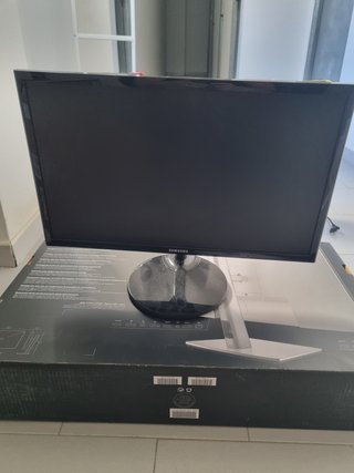 Monitor Lenovo 24 Nero