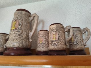 Brocca e 6 Bicchieri da Birra in Ceramica Vintage