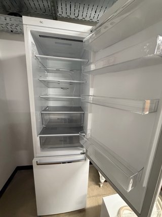Nevera LG Frigorífico Combi 2m, Clasificación E