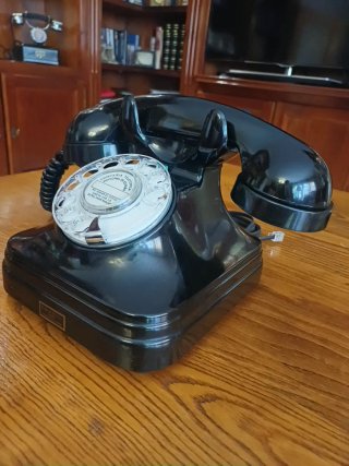 Teléfono antiguo Standard Electrica baquelita