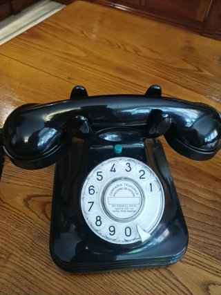 Teléfono antiguo Standard Electrica baquelita