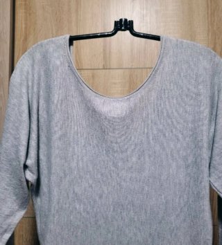 Blusa Guess gris manga larga