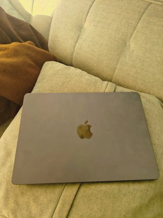 MacBook Air M2 2022 8GB Plata
