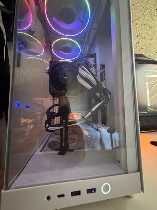 PC Gaming Premium | Ryzen 9 7900X | RTX 5070 | 32G