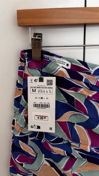 Falda Zara Estampada Volantes Talla M