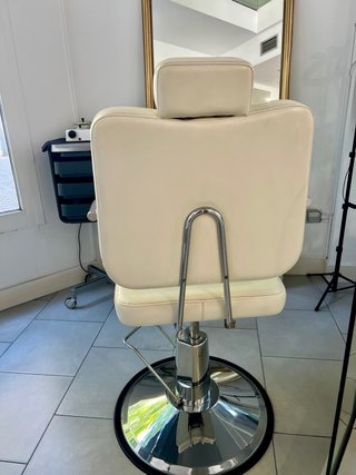 Silla de peluquería/maquillaje beige