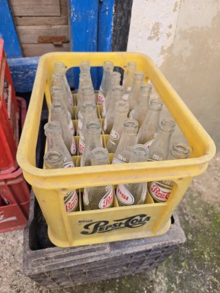Bottiglie vuote di vetro Pepsi 250 cc