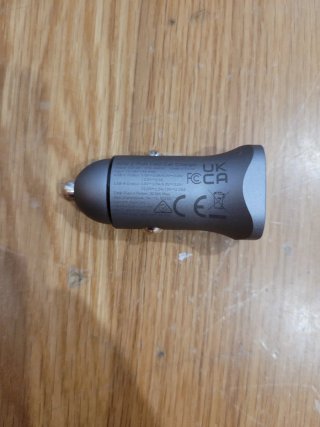 Cargador UGREEN USB-C PD y USB-A