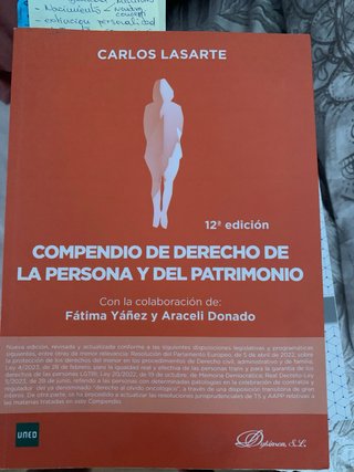 Libros de primer curso UNED de trabajo social