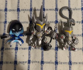 Funko Pops Variados ( 1 CHASE y 1 EXCLUSIVO )