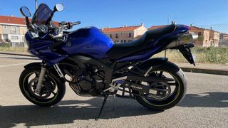Yamaha Fazer 600 azul S1