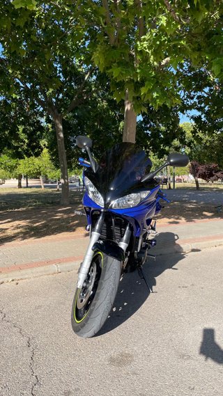 Yamaha Fazer 600 azul S1