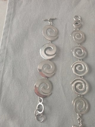 4 pulseras de baja calidad, Diseños de pulseras bu