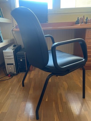 Silla confidente piel negra