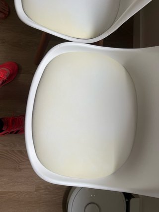Juego de 4 sillas blancas modernas