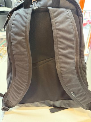 Mochila Nike BA5190-010 Negra y Gris