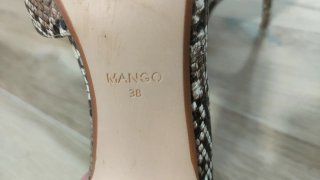 Zapatos de tacón Mango estampado serpiente