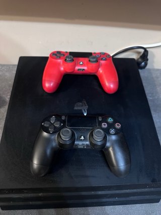 PS4 + 2 Controller + PES 2021