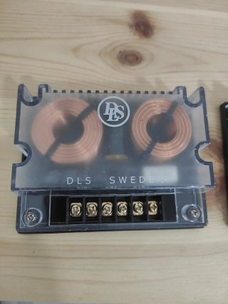 Altavoces DLS RC6 (Gama Alta)