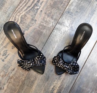 Sandalias tacón lazo brillante PrettyLittleThing