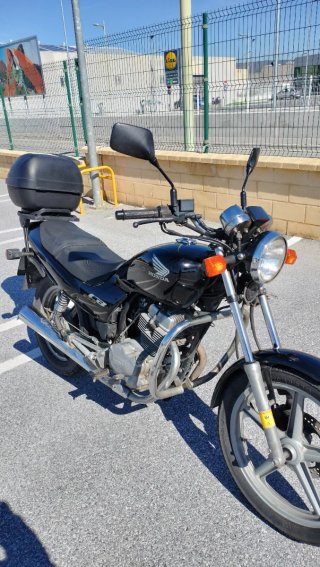 Honda Naked Negra Manual