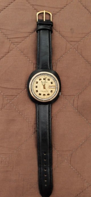 Reloj Citizen V2 custom automático.