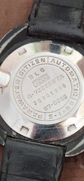 Reloj Citizen V2 custom automático.