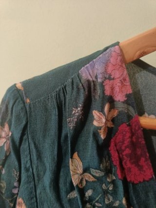 Vestido Springfield floral verde