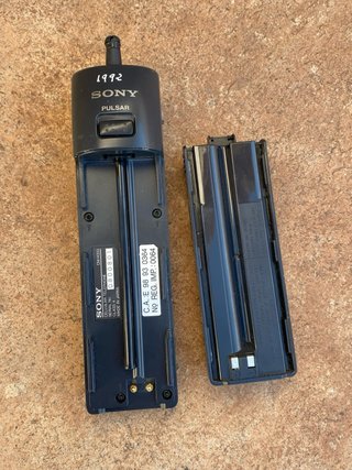 Telefono cellulare Sony CM-H333 ETACS