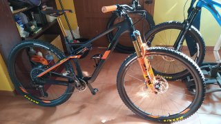 Bicicleta Cube AMS TR