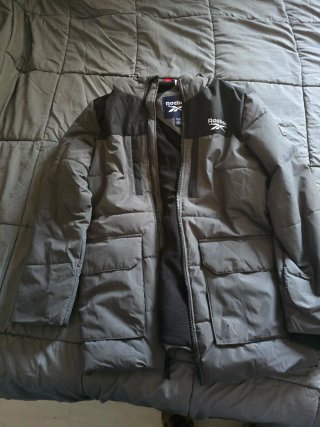 Reebok Chaquetón Talla M