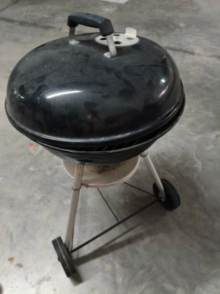 Barbacoa Weber Compact Kettle Negra