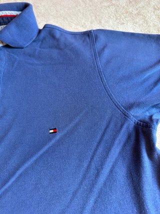 Polo Tommy Hilfiger azul clásico