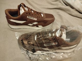 Reebok Marrones y Blancas 27cm