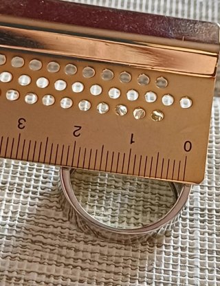 Anello bijoux zirconi verdi e bianchi