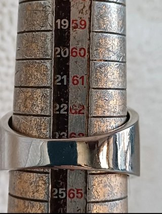 Anello bijoux zirconi verdi e bianchi