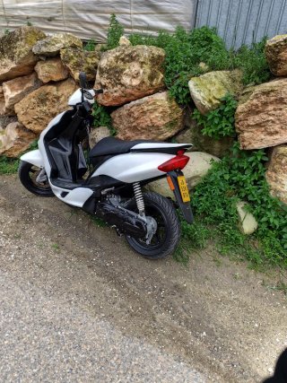 Yamaha Jog RR Blanca Automática