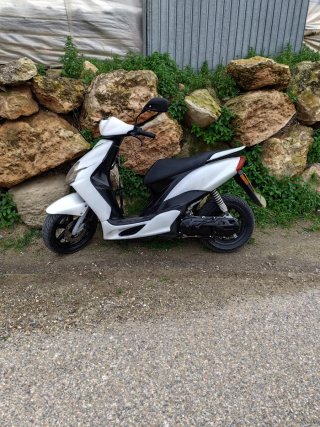 Yamaha Jog RR Blanca Automática