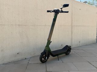 Patinete Eléctrico Cecotec Bongo X65