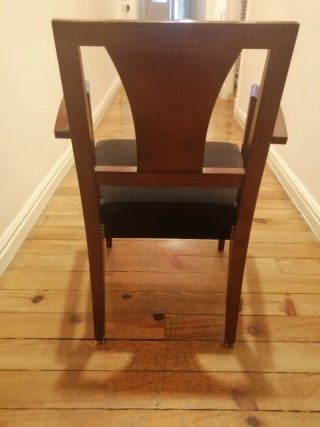 Silla de madera diseño tapizado